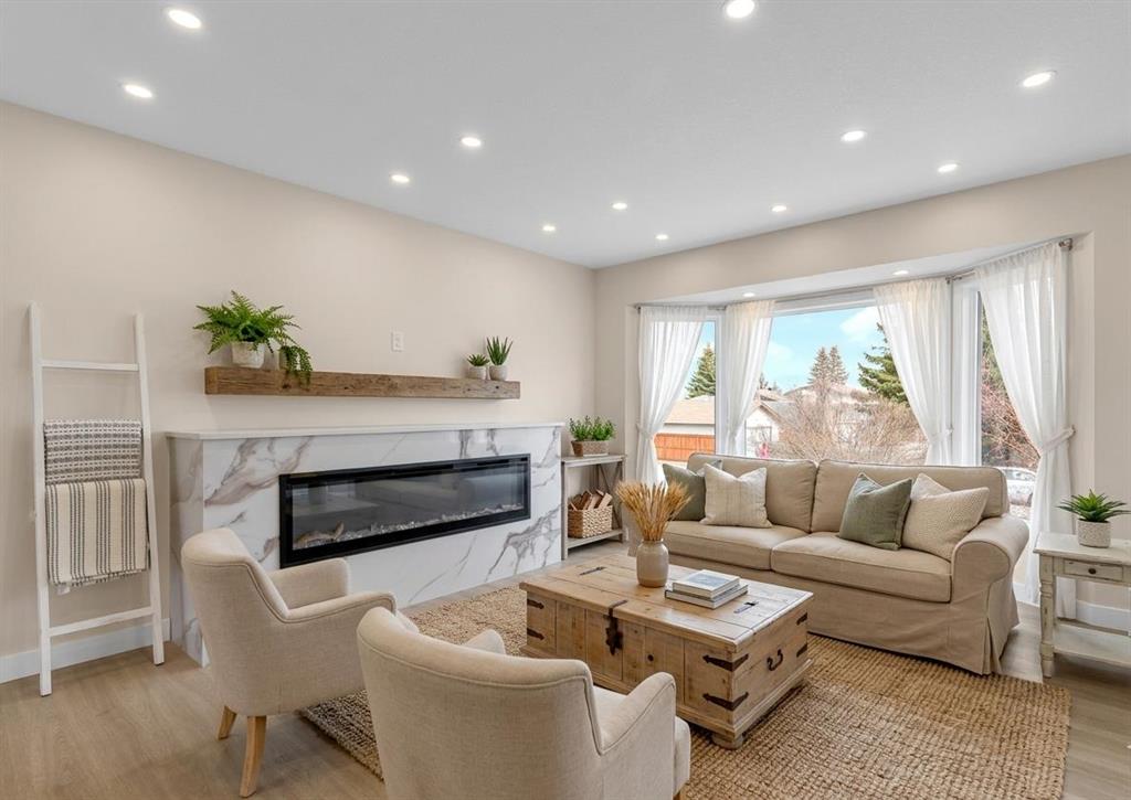 Additional image 2 of 956 Bracewood Rise SW, Calgary, AB, T2W 3C9