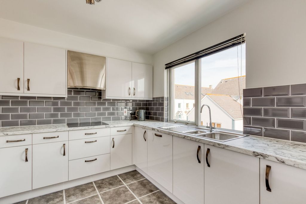 Additional image 14 of 3 bed semi-detached house for sale14 Clos De L'abri, St Clement JE2
