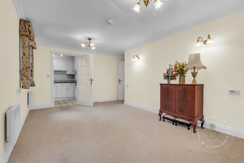 Additional image 5 of 2 bed flat for saleCwrt Pegasus, Cardiff Road, Llandaff, Cardiff CF5