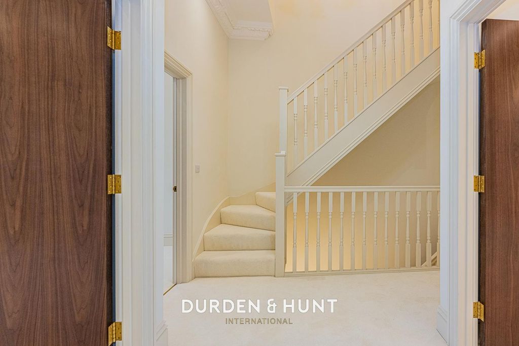 Additional image 29 of 5 bed semi-detached house for salePalmerston Road, Buckhurst Hill IG9