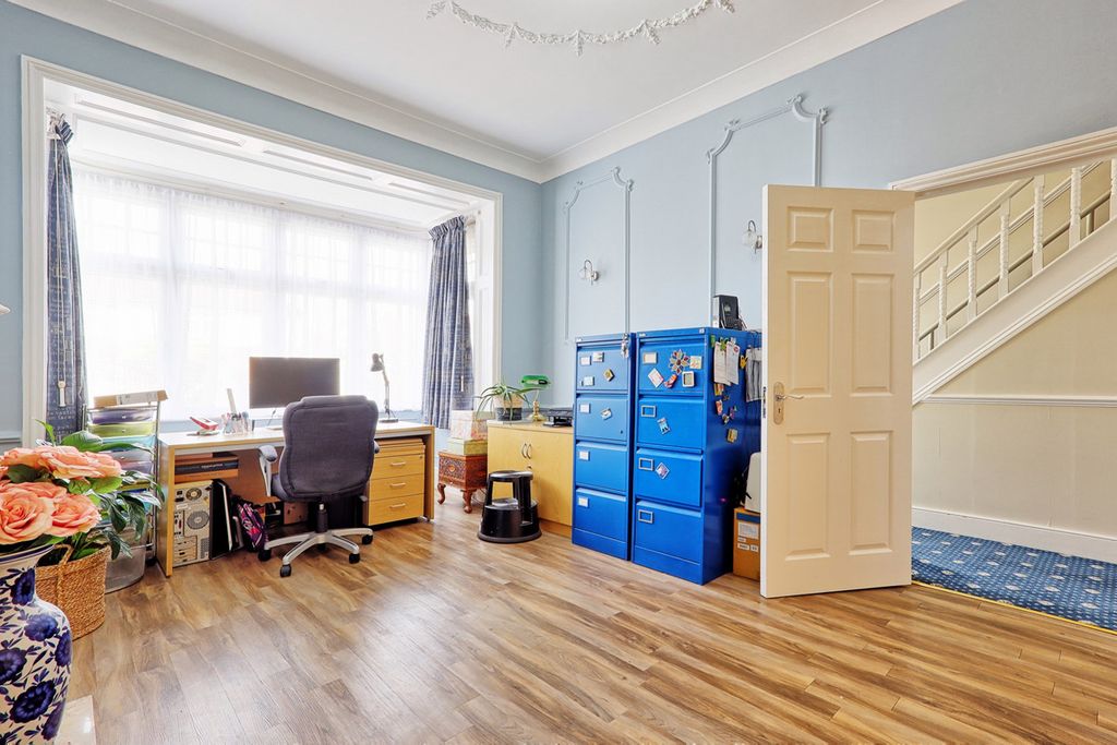 Additional image 10 of 7 bed detached house for saleErnest Road, Emerson Park RM11
