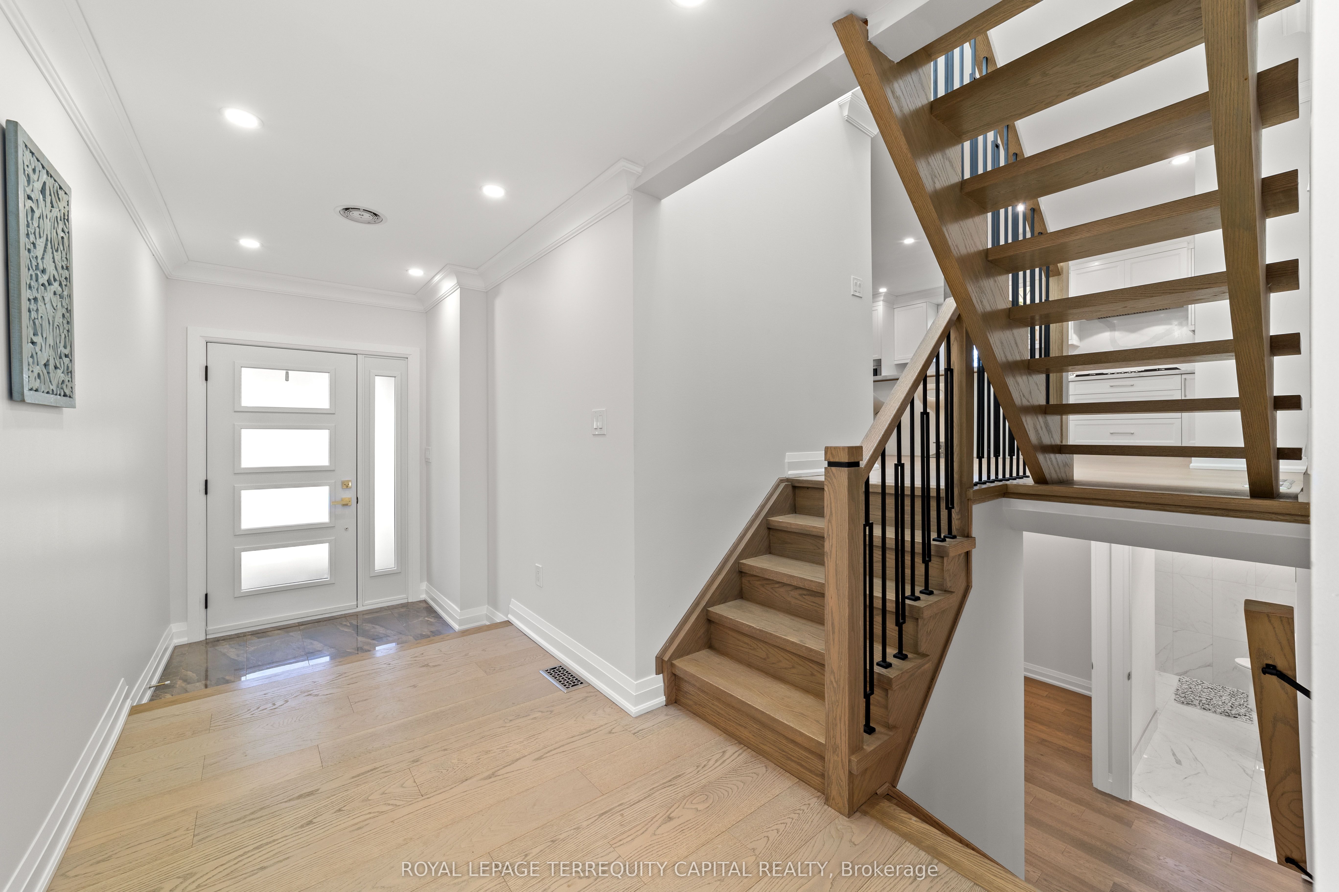 730 Hyde Road, Burlington, ON, L7S 1S7 photo 3