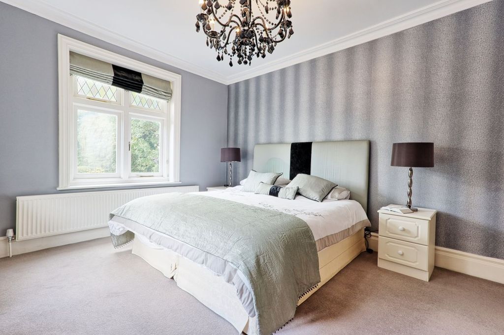 Additional image 24 of 5 bed detached house for saleBurntwood Avenue, Emerson Park, Hornchurch RM11
