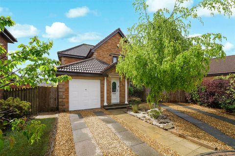 Fairlie, Stewartfield, East Kilbride, South Lanarkshire G74