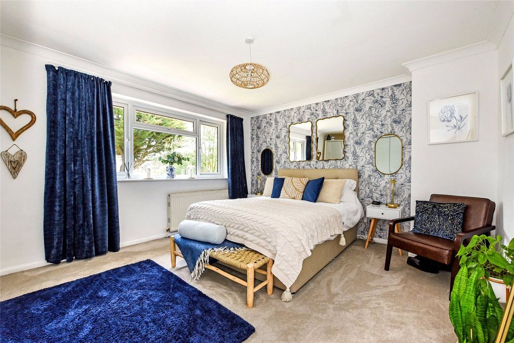 Additional image 8 of 5 bed detached house for saleHollybank Lane, Emsworth, Hampshire PO10