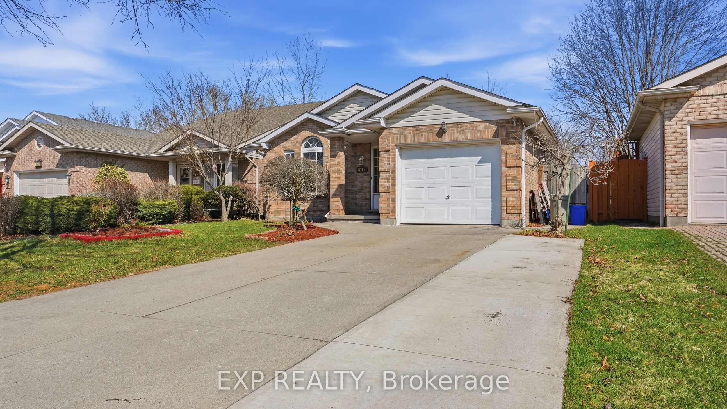 8195 Woodsview Crescent, Niagara Falls, ON, L2H 3G1
