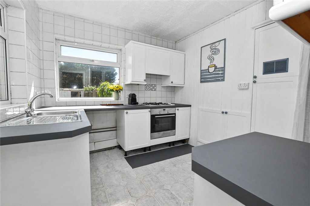 Additional image 4 of 2 bed maisonette for saleChurch Road, Bexleyheath DA7