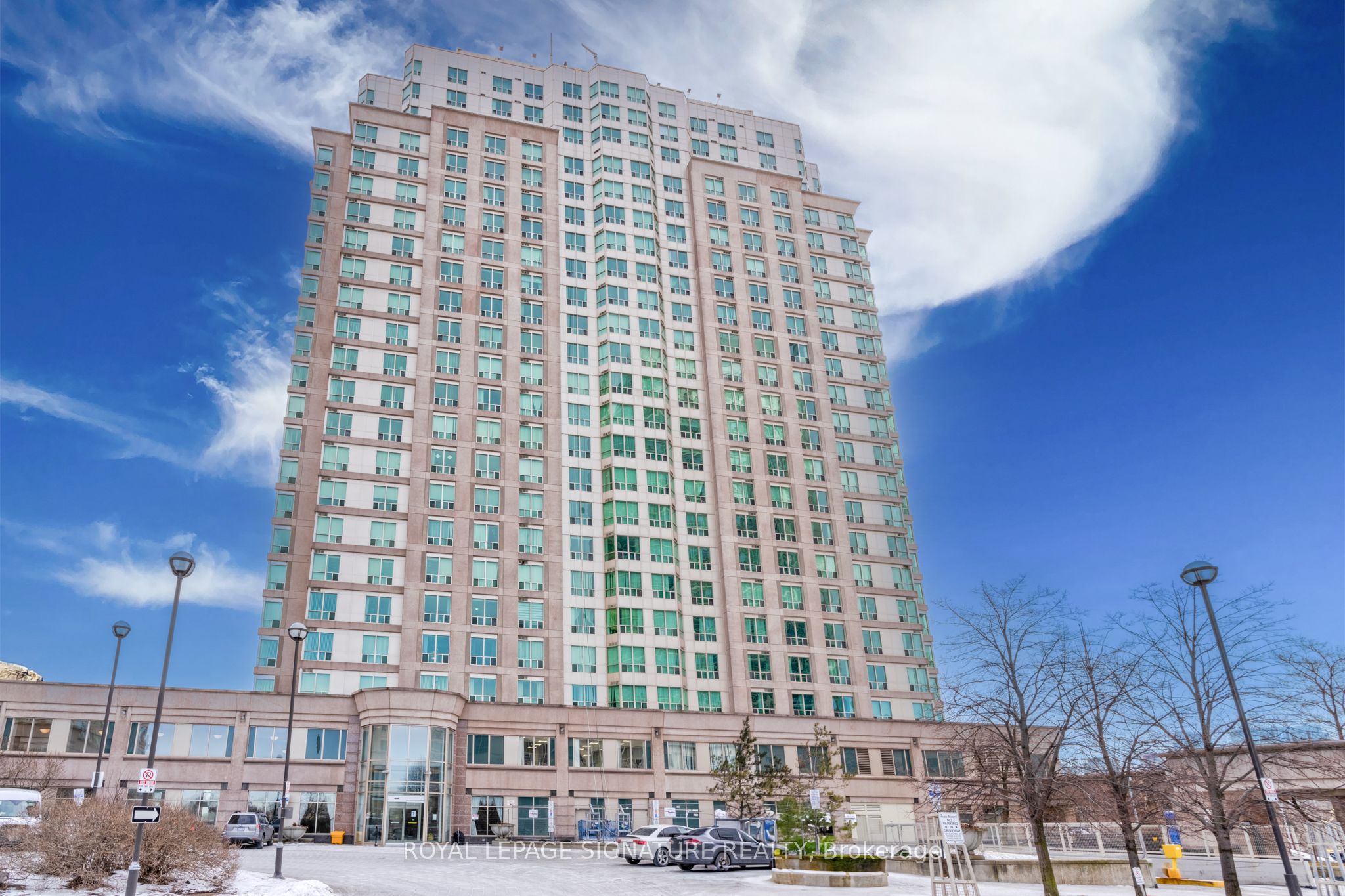1203-1 Lee Centre Drive, Toronto, ON, M1H 3J2