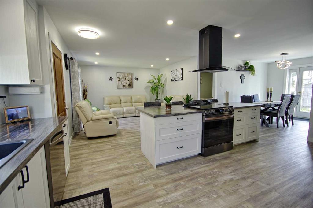 Additional image 3 of 1015 19 Avenue, Coaldale, AB, T1M 1N1