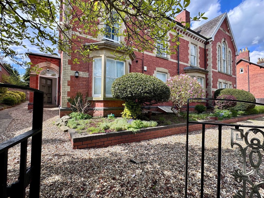 Additional image 11 of 1 bed flat for saleQueens Road, Oswestry SY11