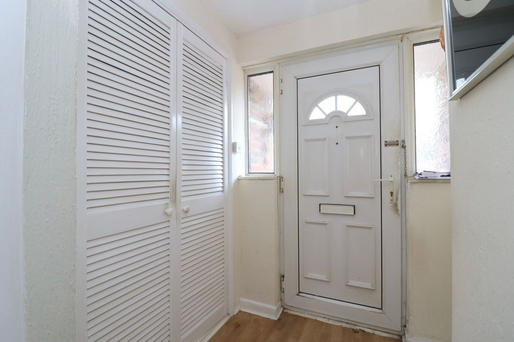 Additional image 7 of 2 bed flat for saleSmith Road, Chatham ME5