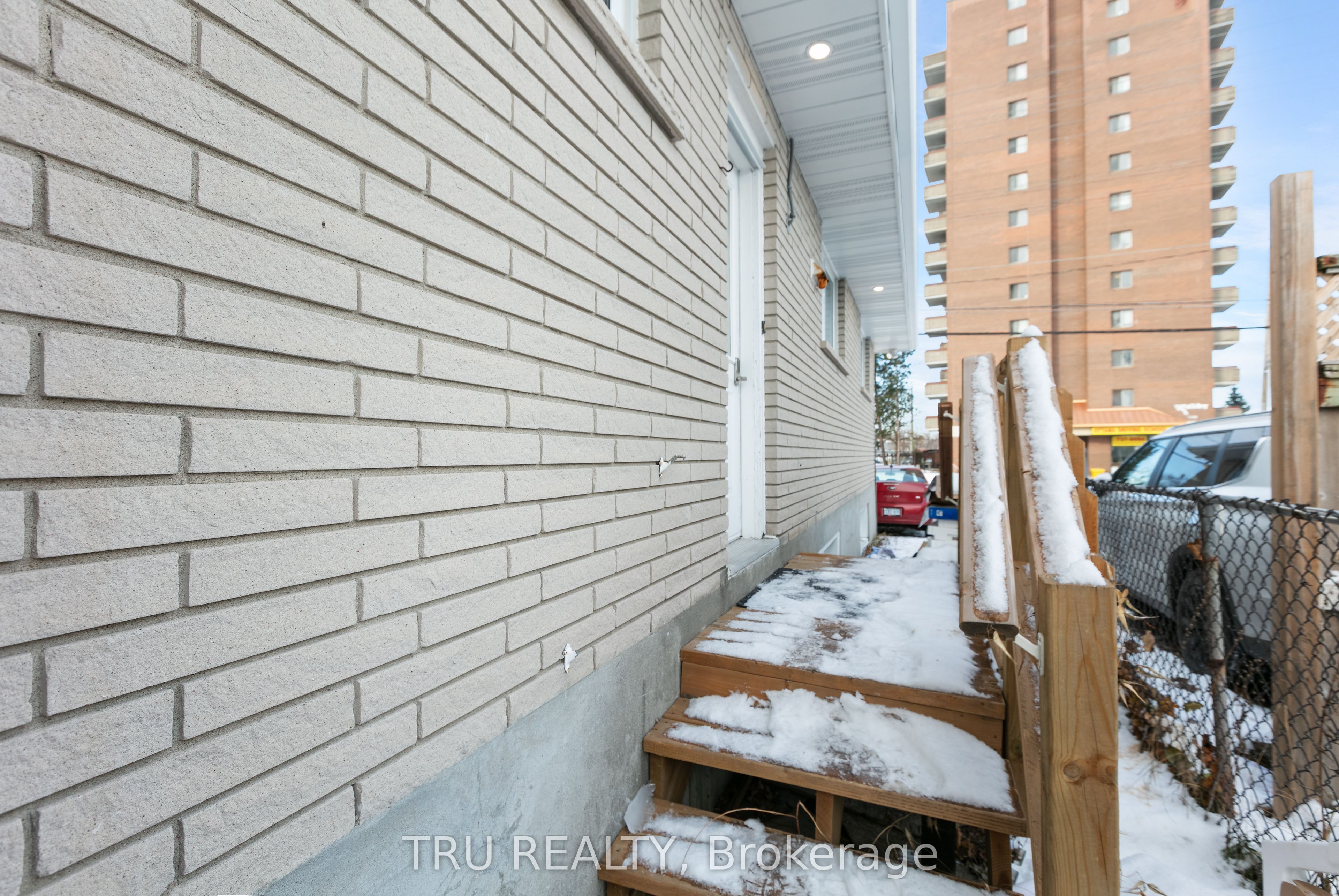 Additional image 4 of 1901 Banff Avenue, Ottawa, ON, K1V 7W9