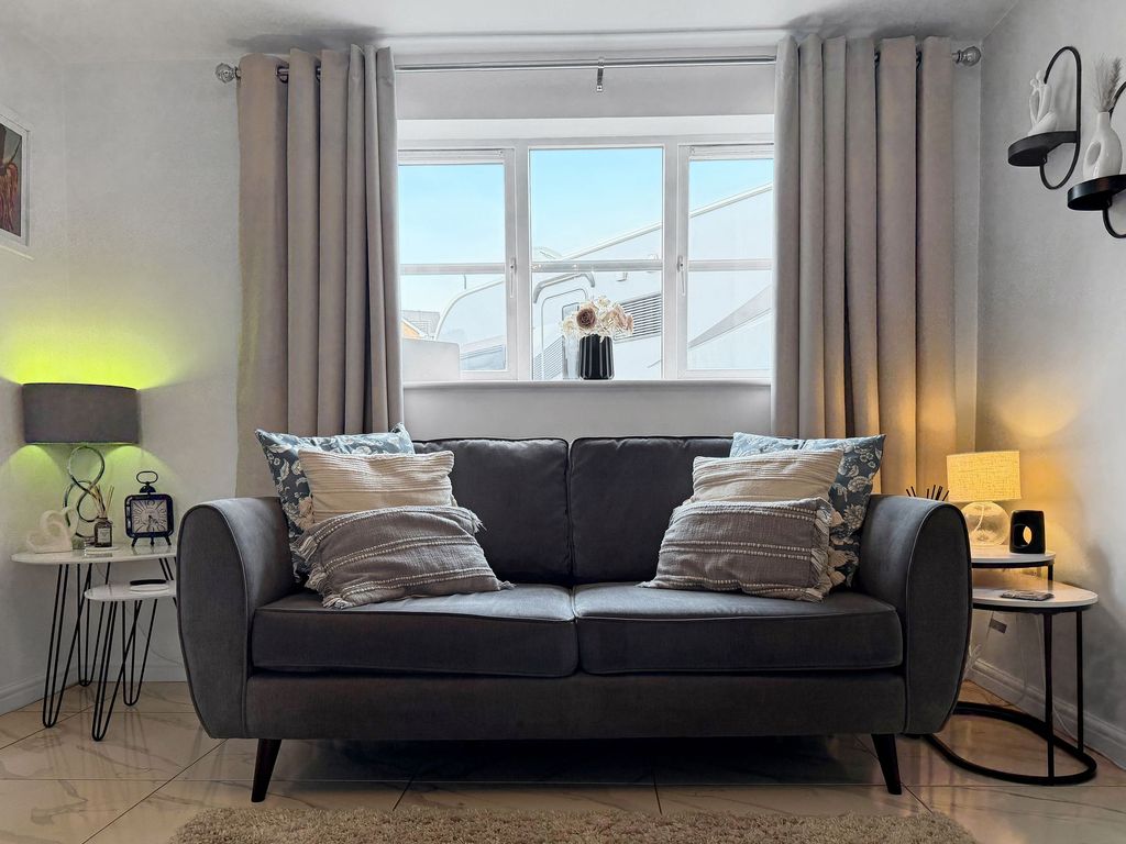 Additional image 4 of 5 bed detached house for saleDowney Grove, Penpedairheol CF82