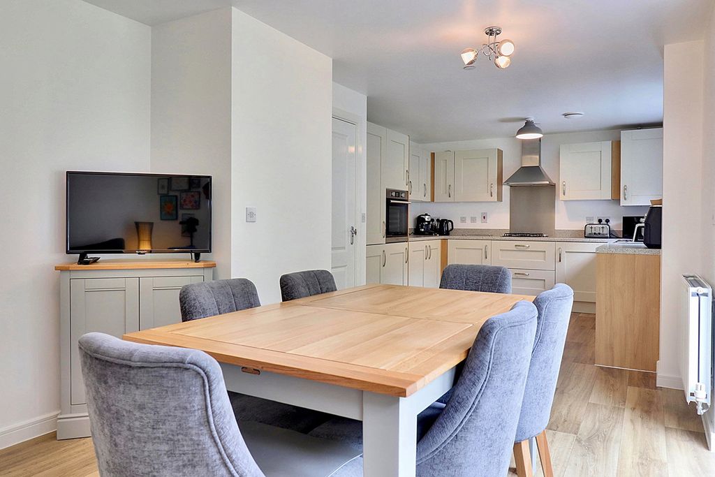 Additional image 7 of 4 bed detached house for saleGeorge Crescent, St. Edeyrns Village, Old St. Mellons, Cardiff CF3