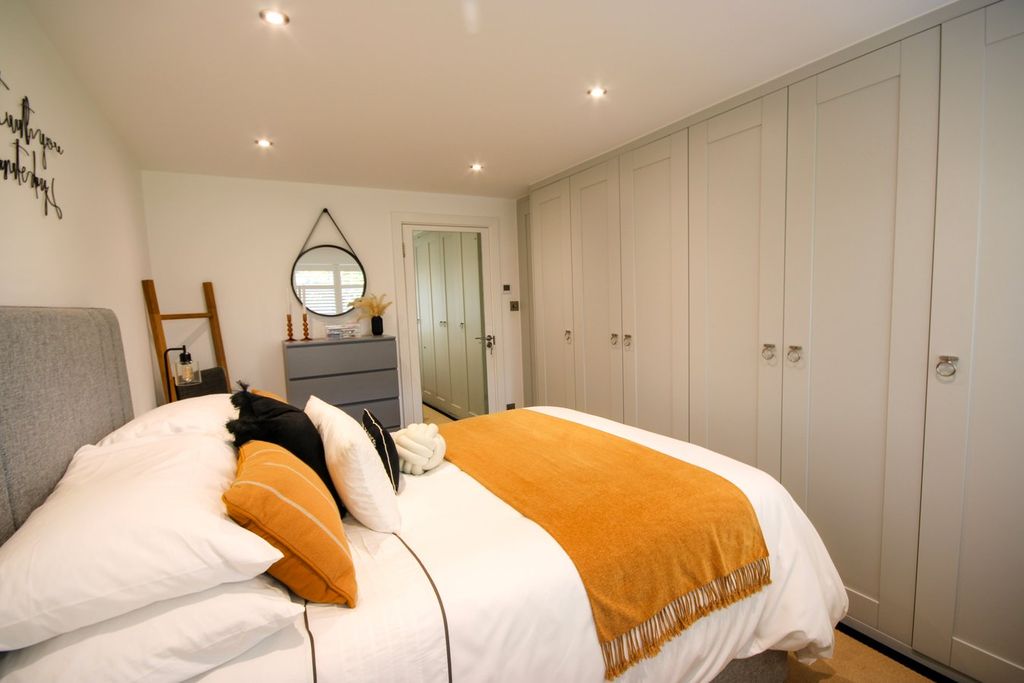 Additional image 8 of 3 bed flat for saleMarett Road, St Helier JE2