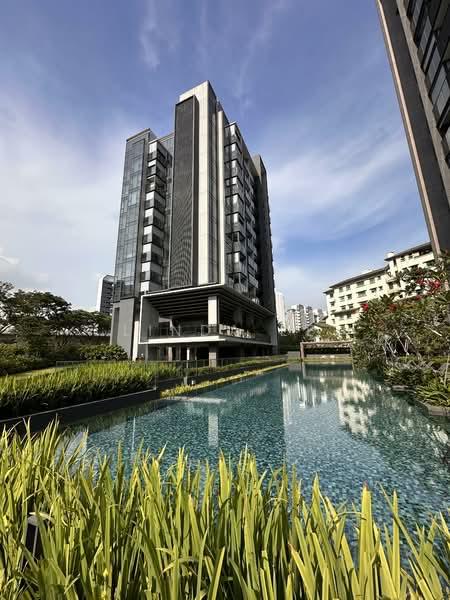 34 Leedon Heights photo 3
