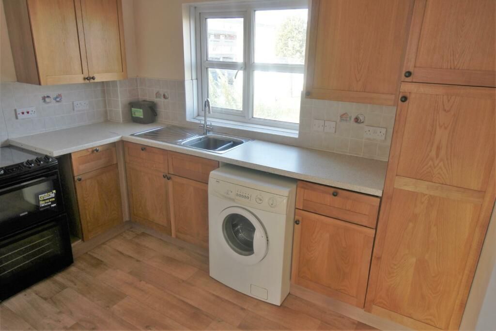 Additional image 3 of 2 bed flat for saleCoptefield Drive, Belvedere DA17