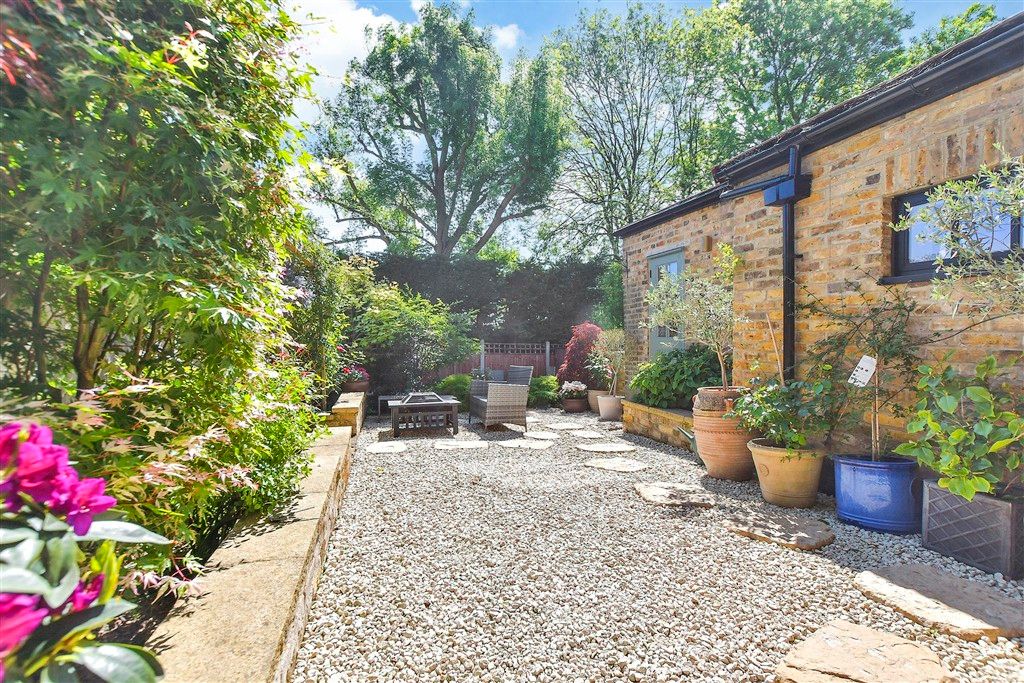 Additional image 15 of 4 bed semi-detached house for saleRussell Road, Buckhurst Hill, Essex IG9