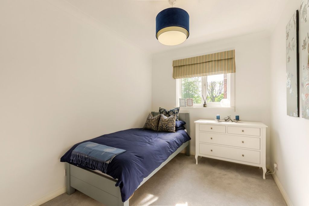 Additional image 10 of 2 bed flat for saleCourt Downs Road, Beckenham BR3