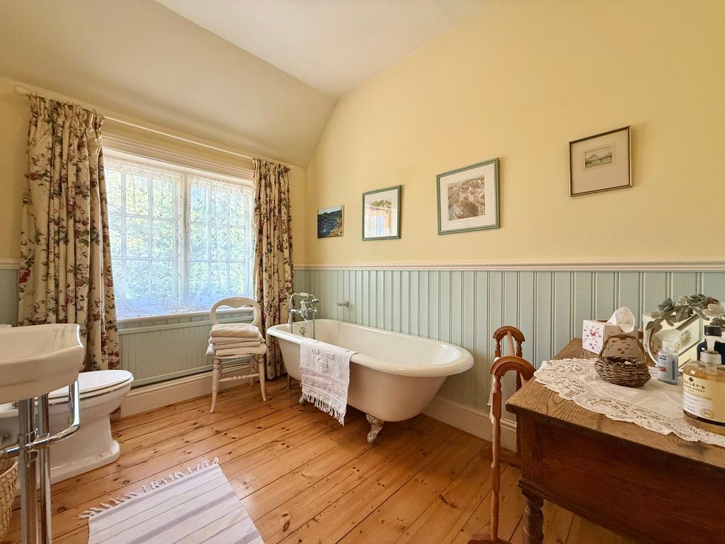 Additional image 19 of 8 bed detached house for saleWhydown Road, Bexhill-On-Sea TN39