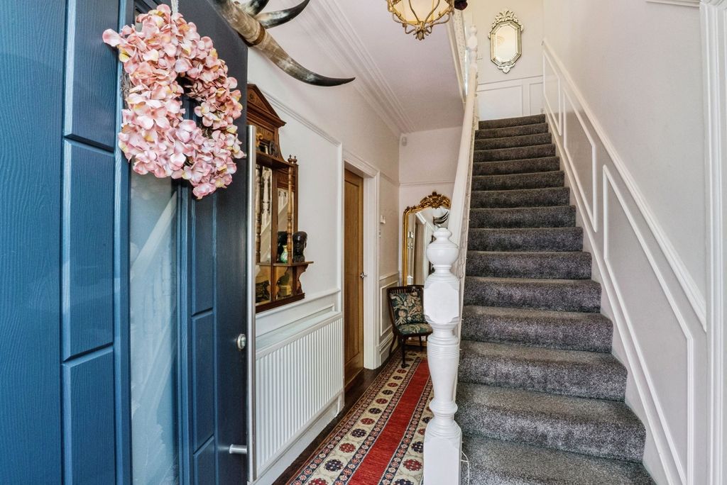Additional image 2 of 4 bed detached house for saleSt. Annes Road, Blackpool, Lancashire FY4