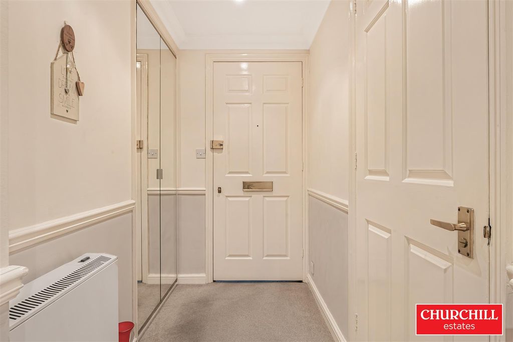 Additional image 5 of 2 bed flat for saleSt James Gate, Palmerston Road, Buckhurst Hill IG9