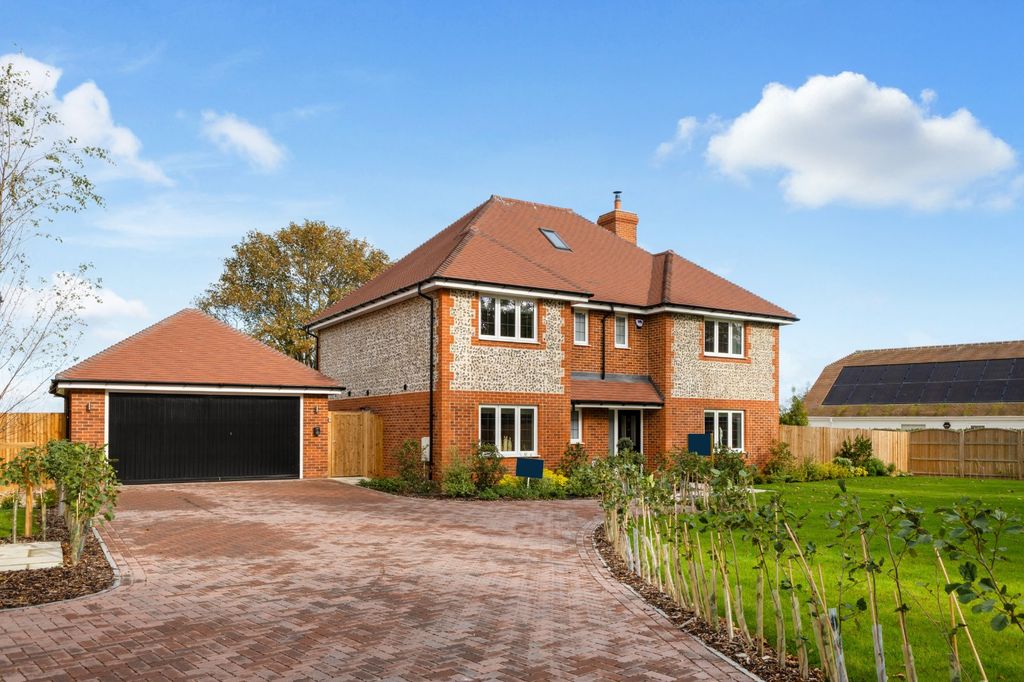 5 bed detached house for saleKingsgate Place, Reading Street, Broadstairs, Kent CT10