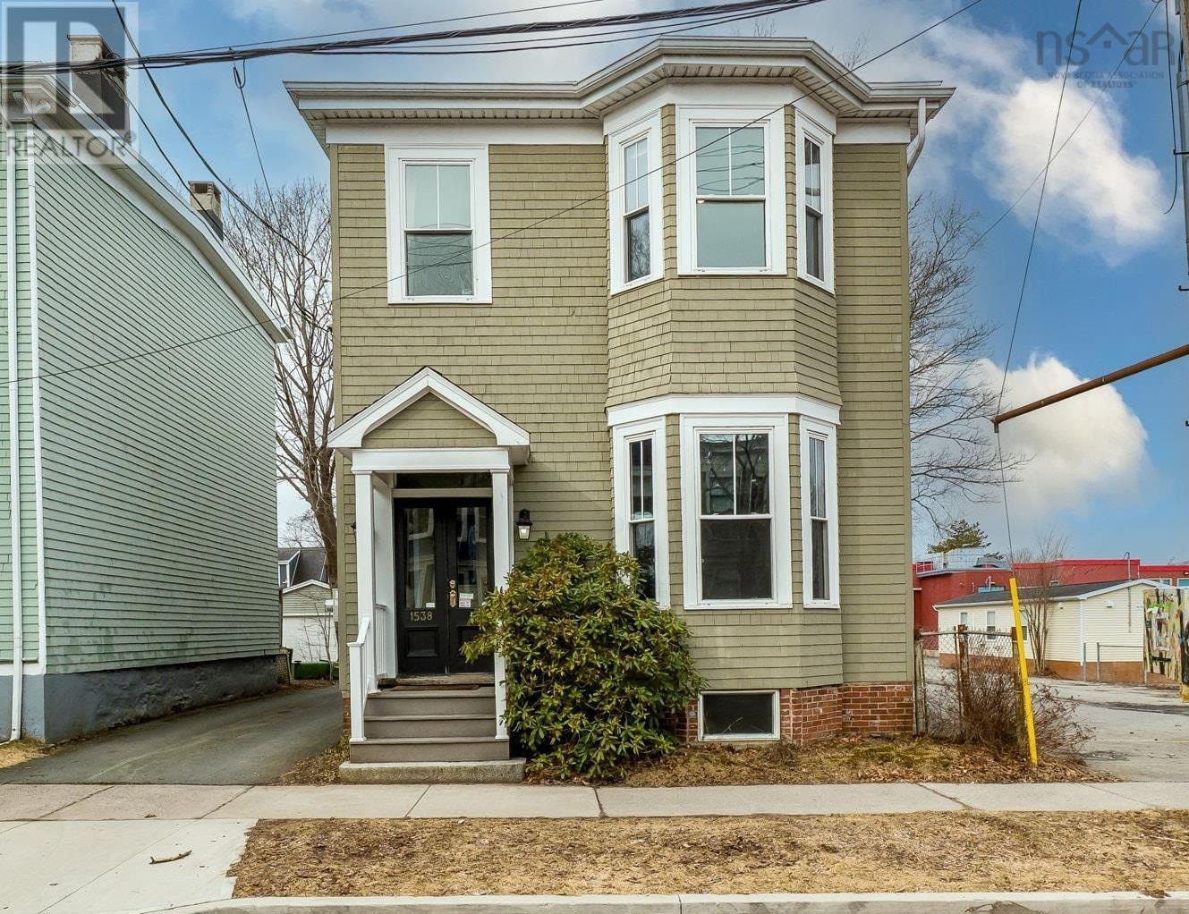 1538 Lemarchant Street, Halifax, NS, B3H3R1