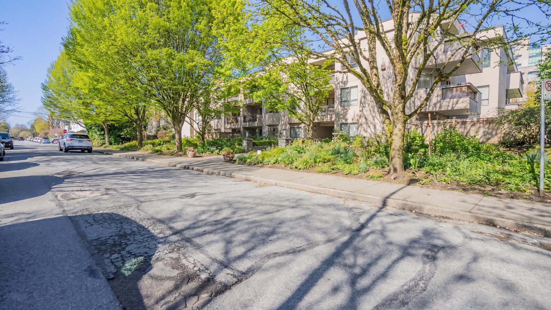305-975 13th Avenue W, Vancouver, BC, V5Z 1P4