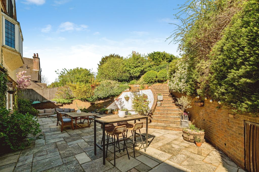 Additional image 26 of 7 bed detached house for saleKings Road, Berkhamsted HP4