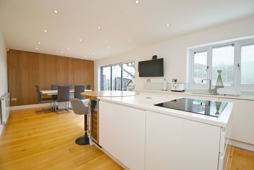 Additional image 6 of 4 bed detached house for saleSt. Marys Garden, Worsbrough Village, Barnsley S70