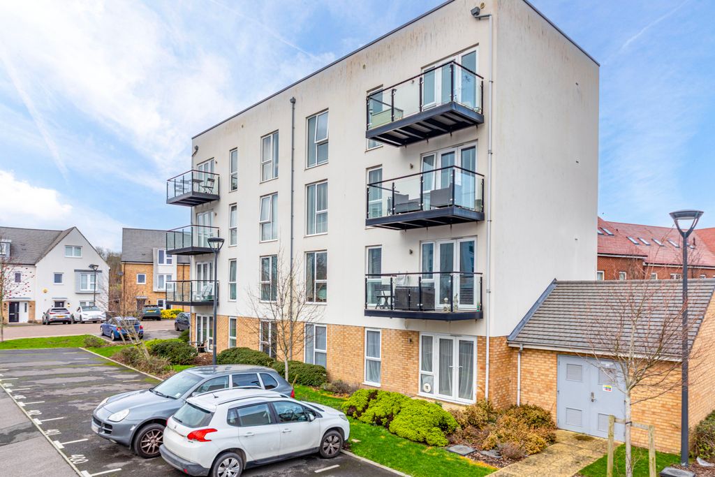 Additional image 2 of 2 bed flat for saleHawker Drive, Addlestone, Surrey KT15