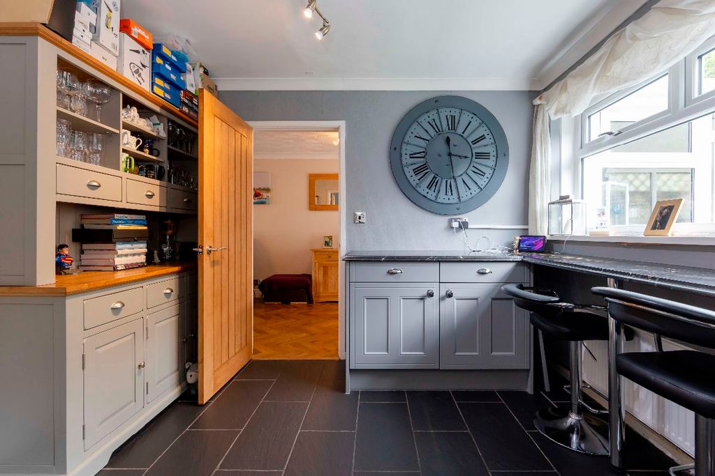 Additional image 10 of 4 bed semi-detached house for saleCynon View, Cilfynydd, Pontypridd CF37