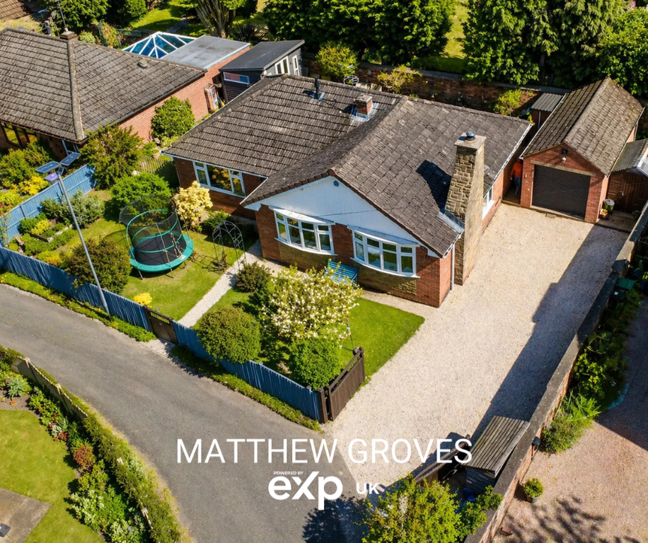 3 bed bungalow for saleChurch Street, Broseley TF12