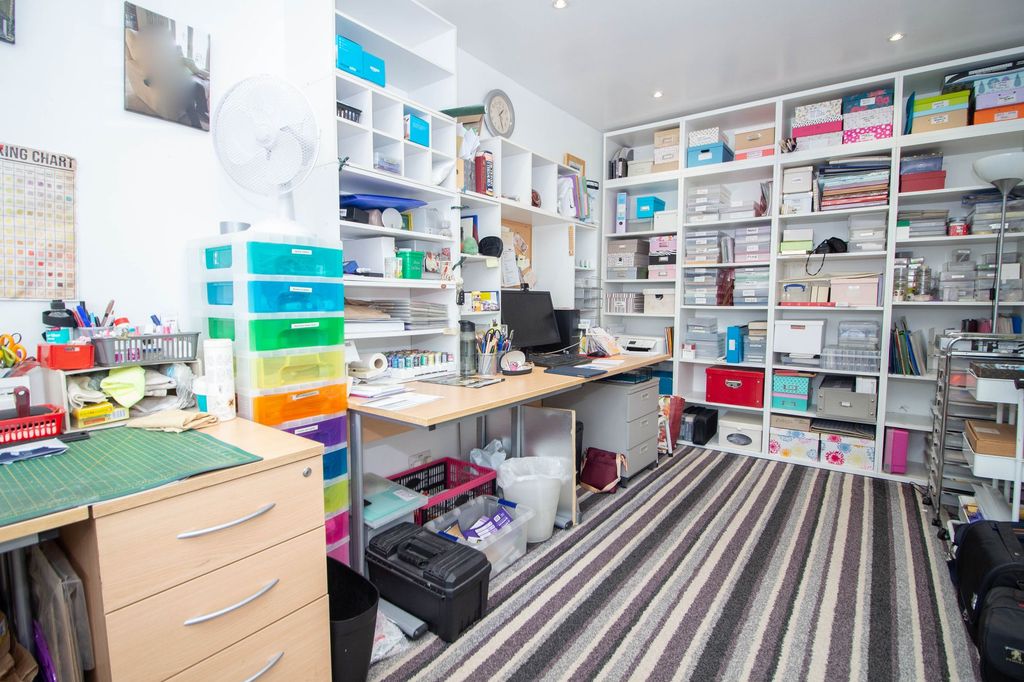 Additional image 23 of 4 bed terraced house for saleOn The Hill, Carpenders Park, Watford WD19