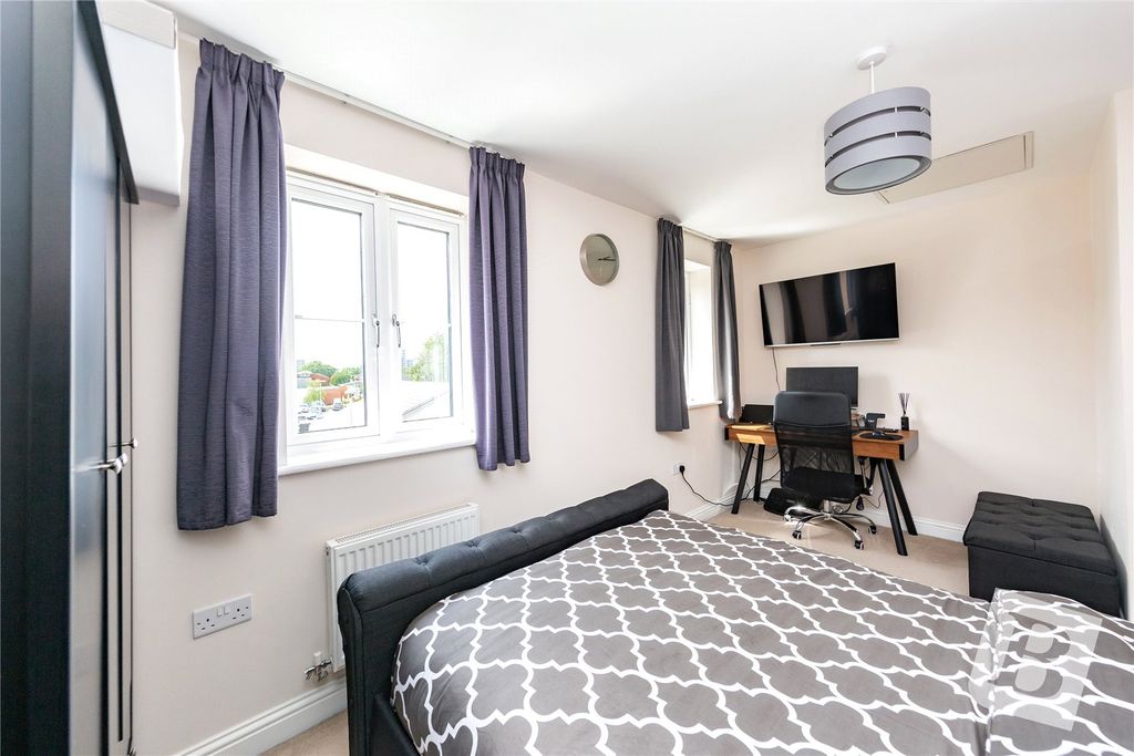 Additional image 11 of 4 bed terraced house for saleStephen Jewers Gardens, Barking IG11