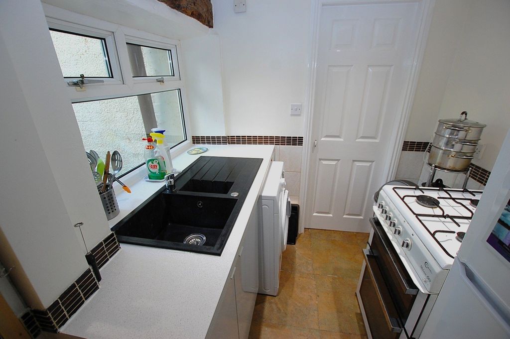 Additional image 8 of 3 bed terraced house for saleCurrier Lane, Ashton-Under-Lyne, Greater Manchester OL6