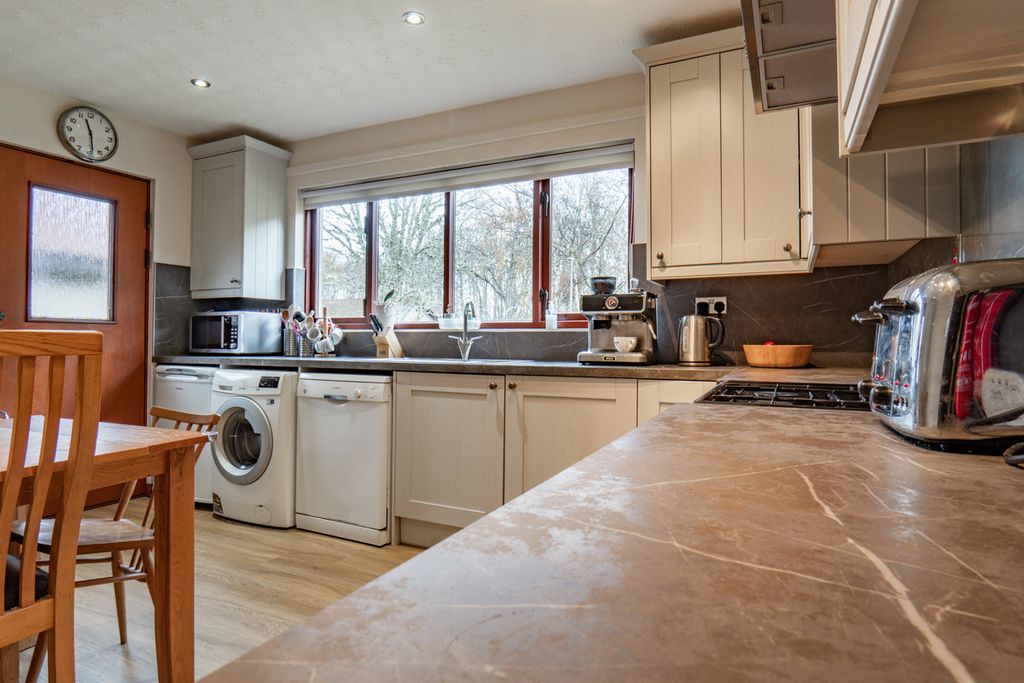 Additional image 8 of 4 bed detached bungalow for saleBirch Drive, Dingwall IV7