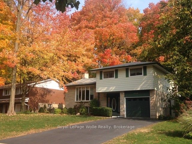 564 Glen Manor Boulevard, Waterloo, ON, N2L 4T6