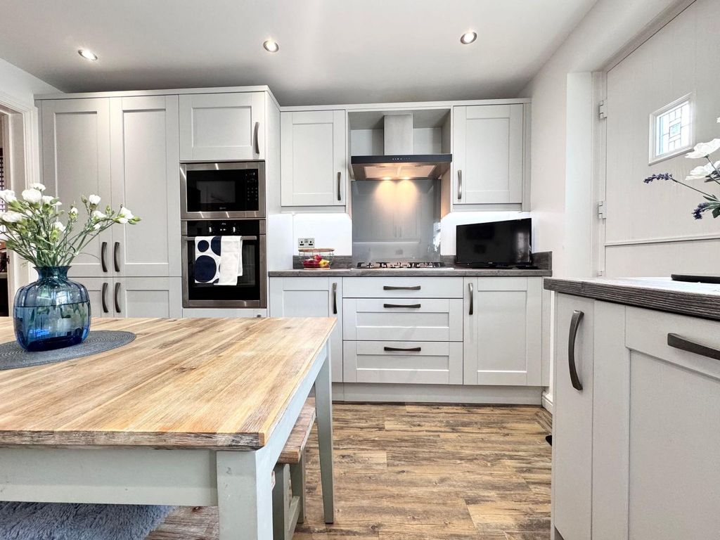 Additional image 6 of 4 bed detached house for saleThe Ridings, Aberdare CF44