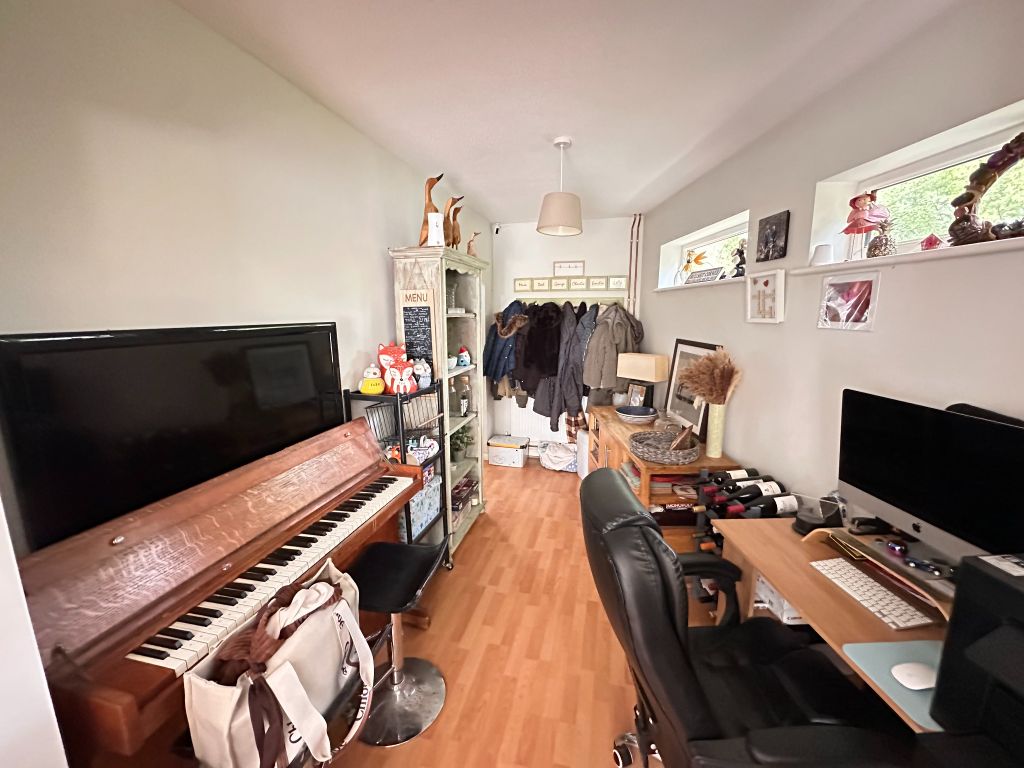 Additional image 10 of 4 bed end terrace house for saleWaterside Way, Woking GU21