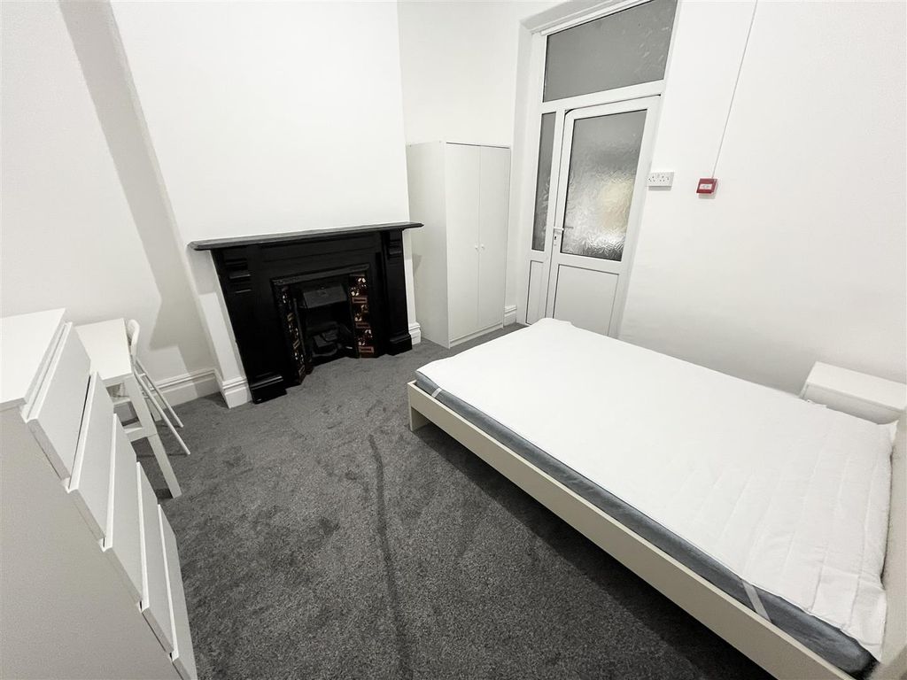 Additional image 6 of 6 bed terraced house for saleClaude Road, Roath, Cardiff CF24