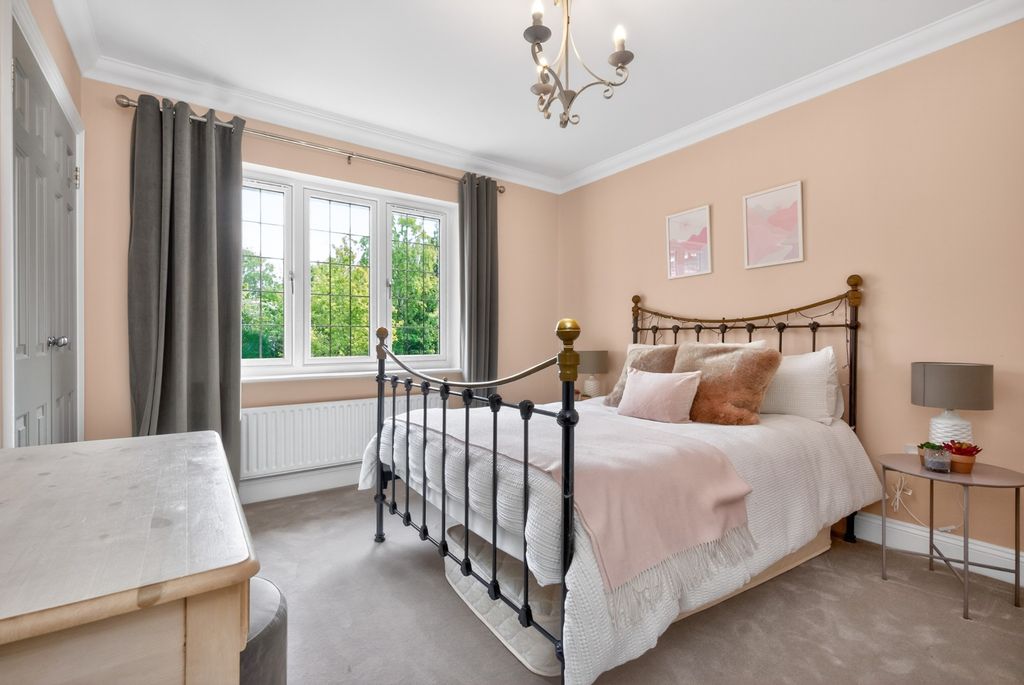 Additional image 12 of 4 bed detached house for saleQuill Hall Lane, Amersham HP6