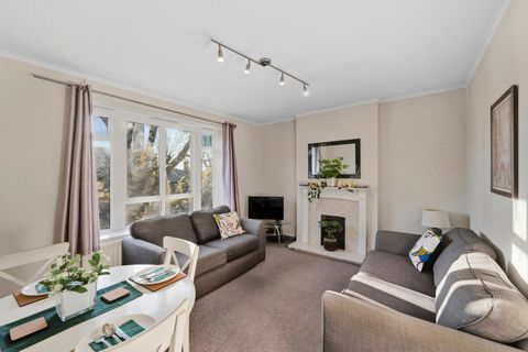 Fairfield Drive, The Tonsleys SW18