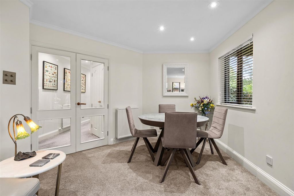 Additional image 4 of 2 bed flat for saleWoburn Park, Woburn Hill, Addlestone KT15