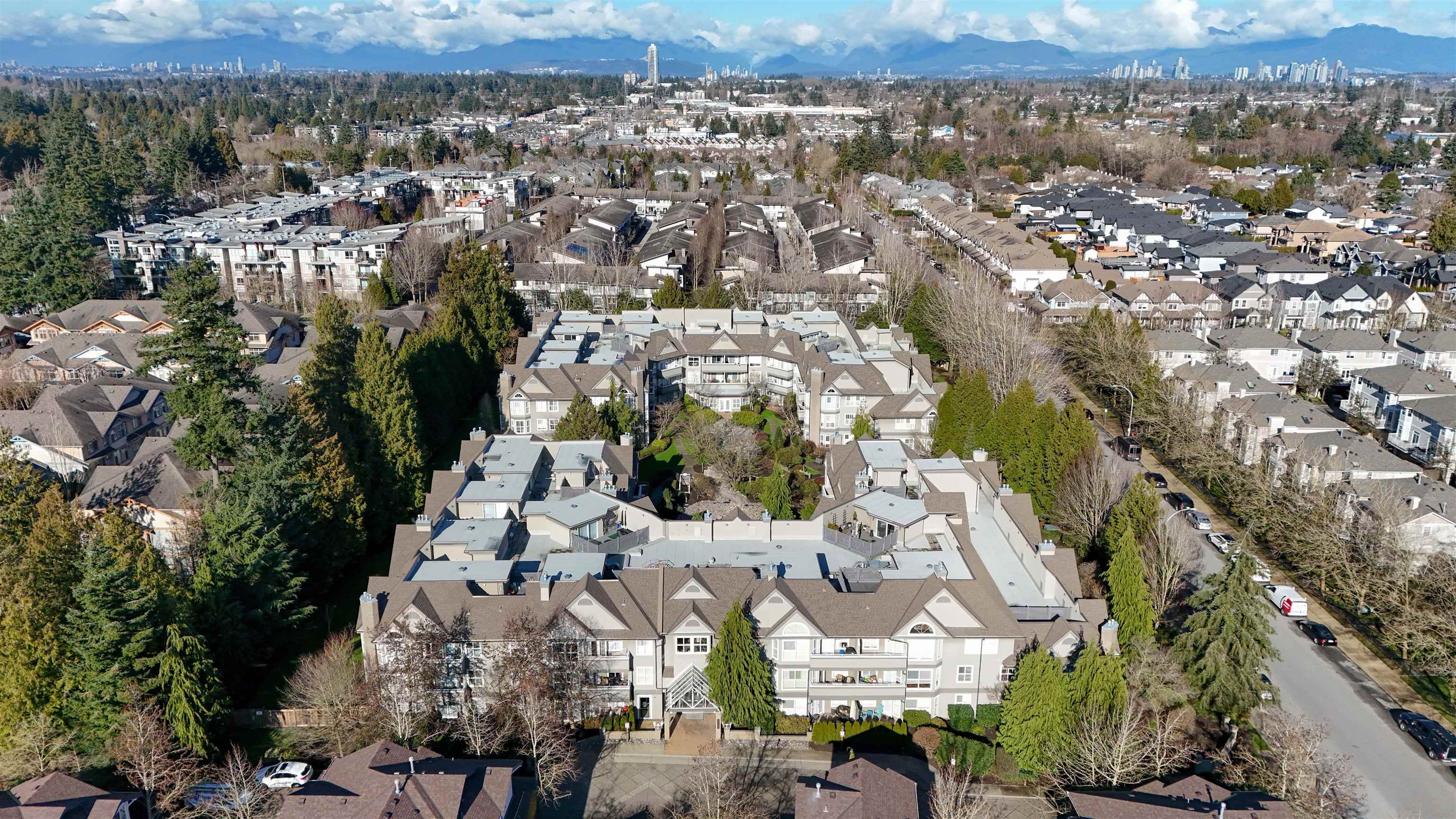 Additional image 3 of 212-6557 121 Street, Surrey, BC, V3W 1E7