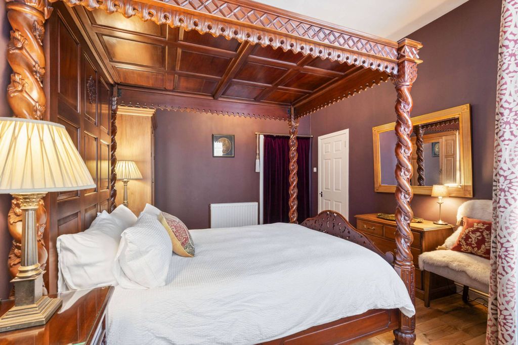 Additional image 14 of 1 bed flat for saleKing's Stables Road, Old Town, Edinburgh EH1
