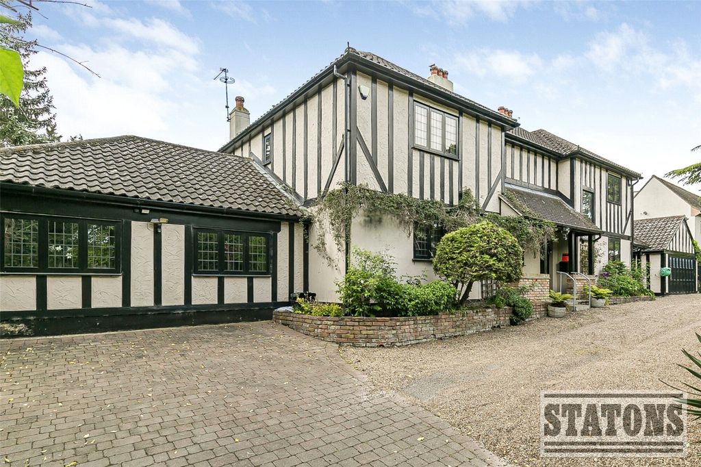 6 bed detached house for saleMill Lane, Broxbourne, Hertfordshire EN10