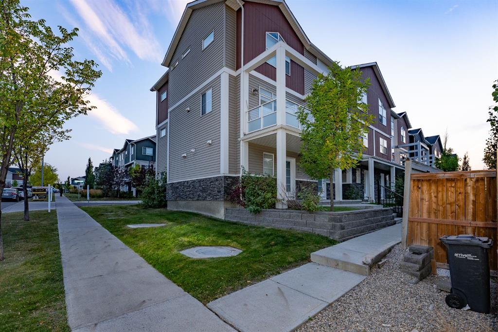 Additional image 4 of 638 Redstone View NE, Calgary, AB, T3N 0M9
