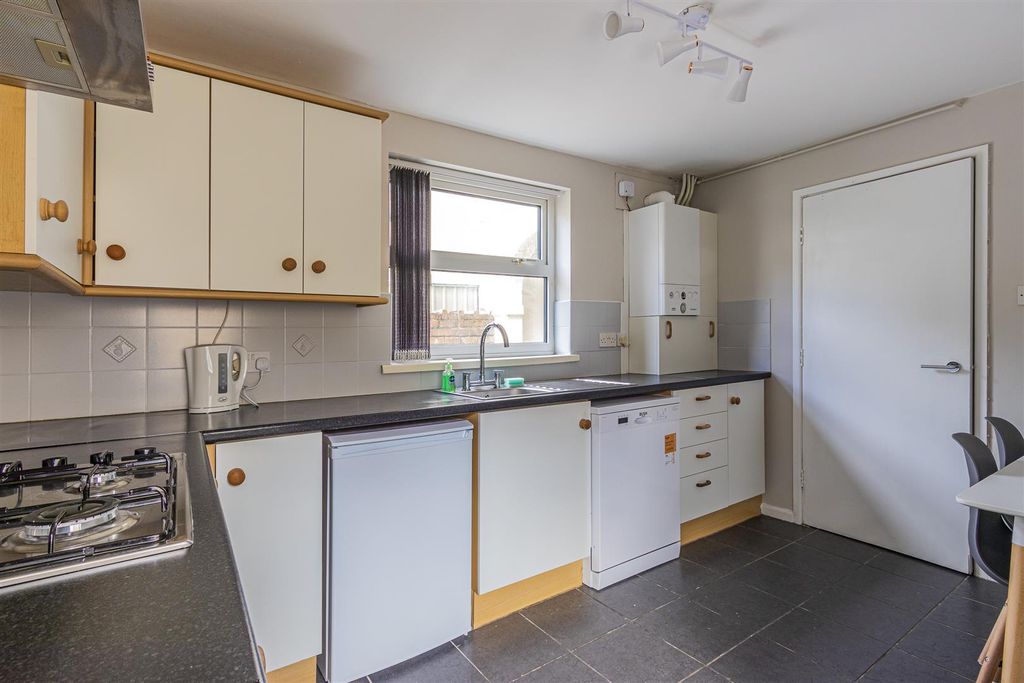 Additional image 7 of 1 bed flat for saleTyn-Y-Coed Place, Roath, Cardiff CF24